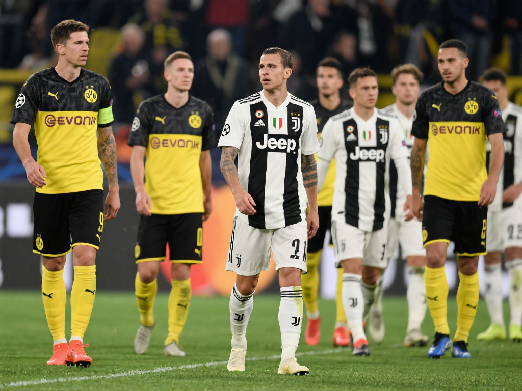 中脱颖而出 中脱颖而出